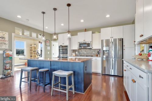 13495 Fleetwood Dr, Nokesville, VA 20181-2801