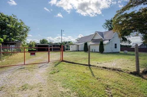 197 Chambers St, Big Canoe, GA 30143-1216