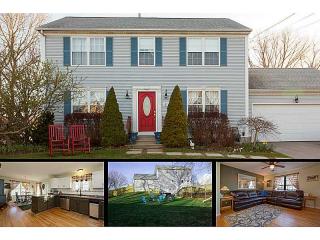 81 Wild Flower Cir, Warwick, RI 02889-9146