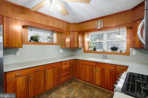 510 Kings Hwy, Haddonfield NJ 08033-2114 exterior