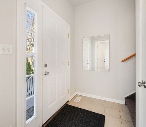 2457 Moffat St, Chicago, IL 60647-4310