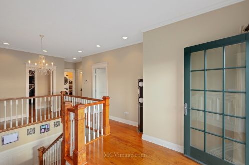 1003 Walter St, Lemont IL  60439-3920 exterior