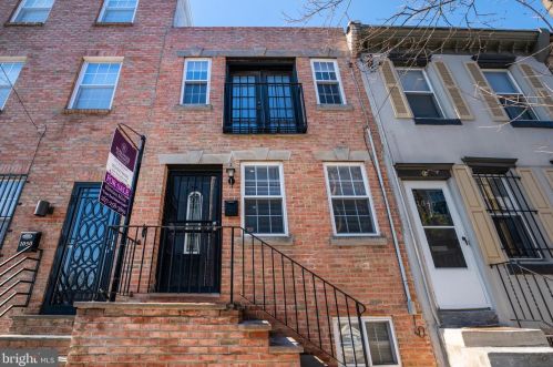 1048 Dorrance St, Philadelphia, PA 19146-2651