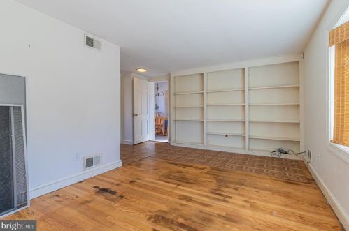 1028 Mcceney Ave, Silver Spring MD 20901-1456 exterior