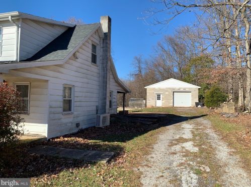 805 Buck Rd, York, PA 17315-2020
