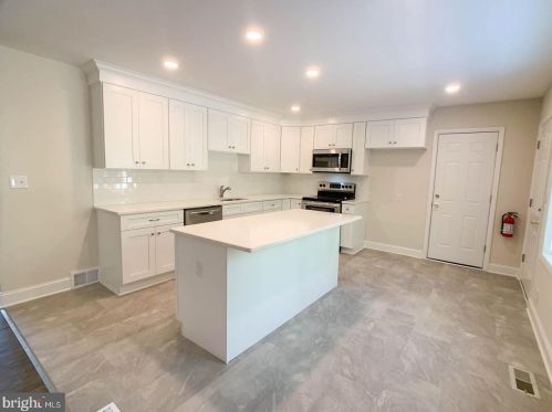 117 7th Ave, Pine Hill, NJ 08021-6341