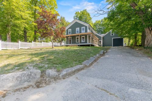 24 Sebago Rd, Hiram, ME 04041-3024