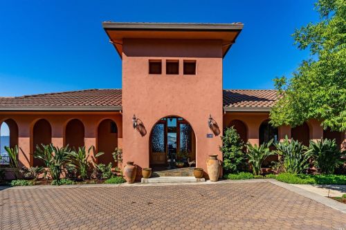 1340 Crestmont Dr, Angwin, CA 94508-9682