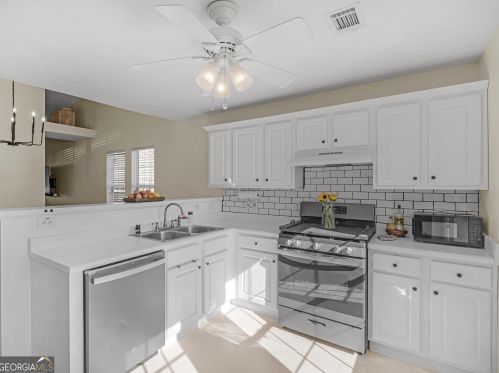 373 Chadwick Cmns, Stockbridge GA  30281-7772 exterior