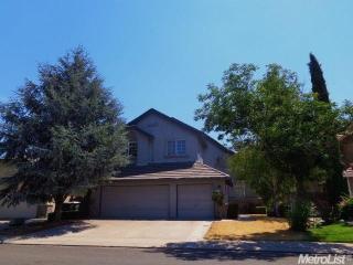 332 Ansonville Ln, Modesto, CA 95357-1400