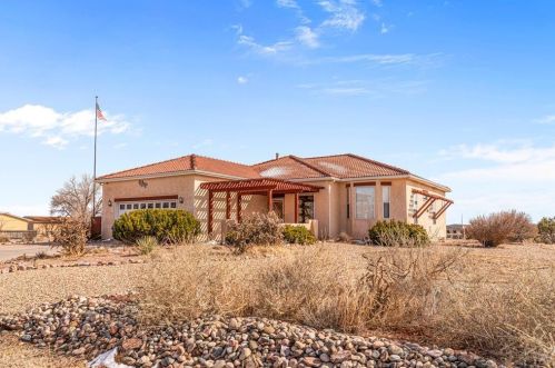 766 Engle Dr, Pueblo, CO 81007-1124