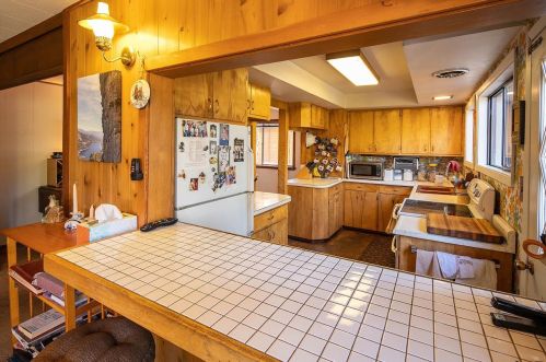 14562 Donner Ave, Truckee CA  96161-3635 exterior