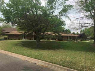 2502 Wildwood Dr, Enid, OK 73703-1580