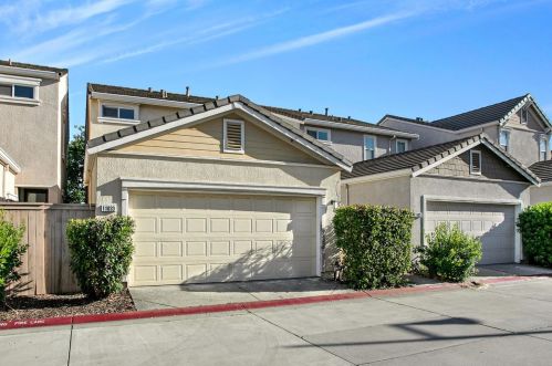 11033 International Dr, Rancho Cordova, CA 95670-6251