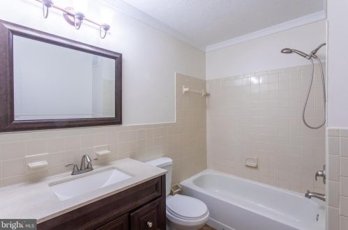 1178 Holly Ave, Shady Side MD 20764-9550 exterior