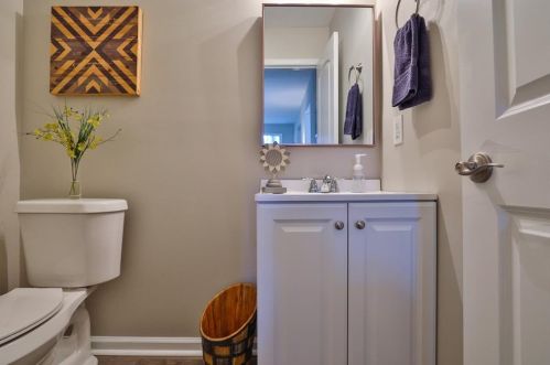 3406 Bayshore Dr, Atlanta GA 30340-4277 exterior