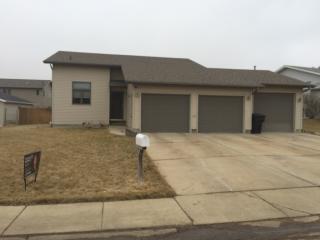 774 Shinagle Dr, Dickinson, ND 58601-6363