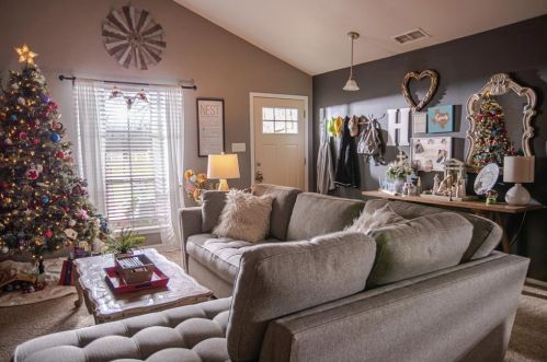 8901 Monticello Dr, Granbury TX  76049-4767 exterior