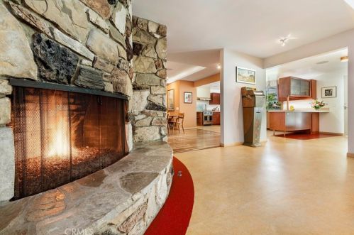 1107 Riviera Dr, Santa Ana CA 92706-1841 exterior