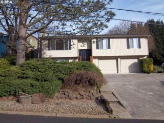 7417 3rd Ave, Vancouver, WA 98665-8403