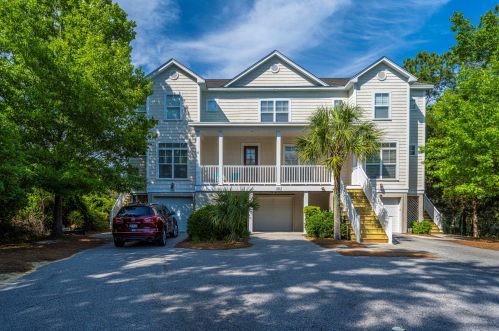 101 Garmouth Ct, Mount Pleasant, SC 29466-9261