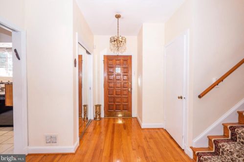 8921 2 Ave, Silver Spring MD 20910-2149 exterior