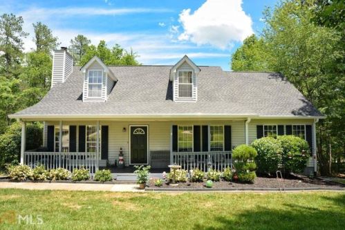 8885 Dornoch Cir, Winston, GA 30187-1231