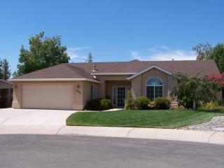 4312 Wild Lilac Ct, Redding, CA 96001-6152