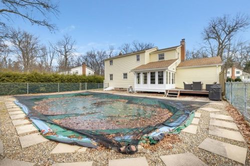 145 Irene Dr, Vernon CT  06066-4612 exterior