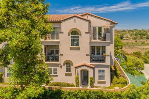 3156 Via Puerta, Carlsbad, CA 92009-6080