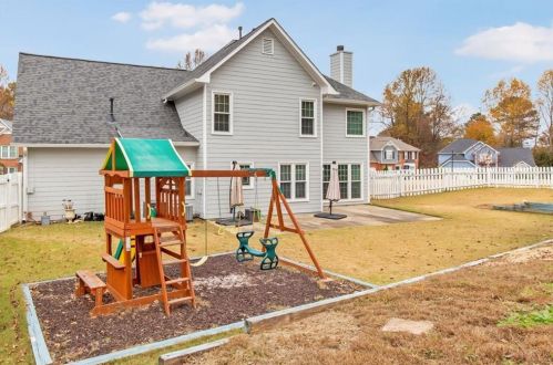 2475 Compton Pl, Suwanee GA  30024-3185 exterior