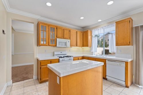 8482 Alexandria St, Riverside CA  92508-8109 exterior