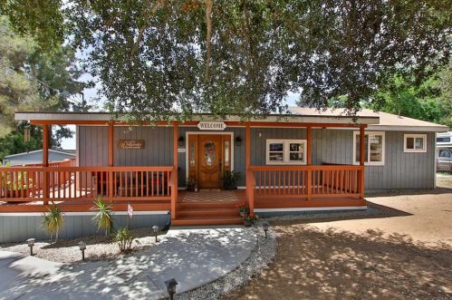 218 Lento Ln, El Cajon, CA 92021-4228