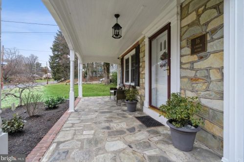 16 Renfrew Ave, Trenton NJ  08618-3334 exterior