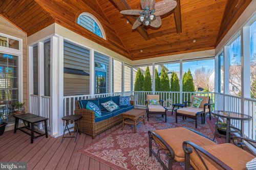 7 Farmstead Pl, Middletown MD  21769-7742 exterior