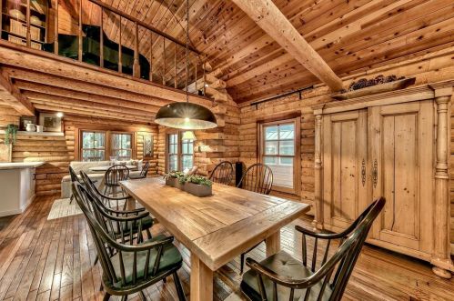 11415 Sitzmark Way, Truckee CA  96161-6163 exterior