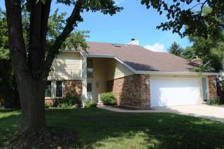 1853 Golf Dr, Naperville IL  60565-2817 exterior