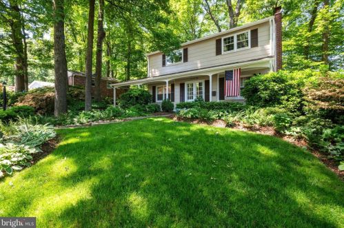 4950 Sabra Ln, Annandale, VA 22003-4001