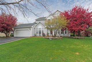 1472 Kent Ln, Hoffman Estates, IL 60120-5203