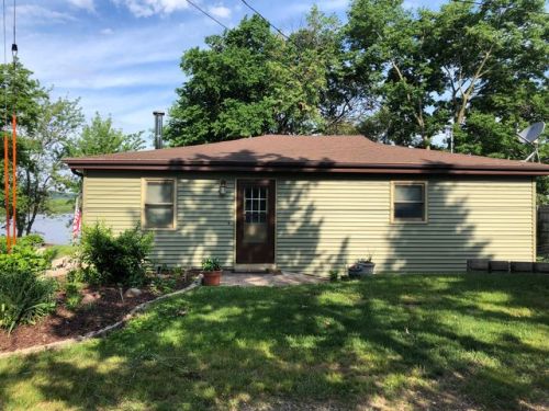 5536 Riverview Circle Dr, Thomson, IL 61285-7574