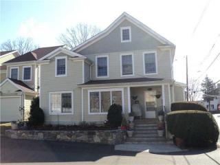 138 Josephine Evaristo Ave, Greenwich CT  06830-6250 exterior
