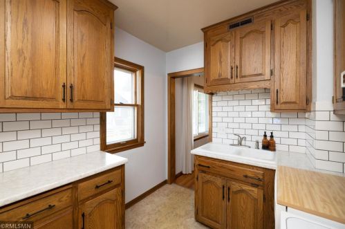 1391 Alaska Ave, Saint Paul MN  55116-2339 exterior