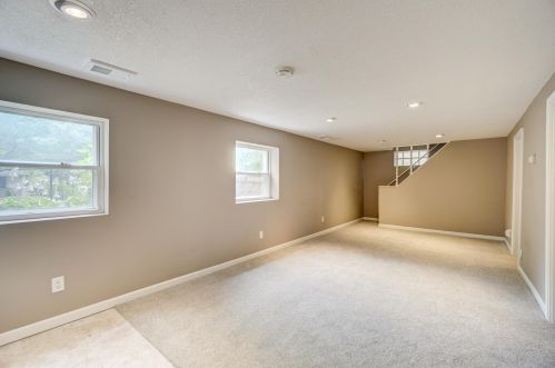 684 Eldridge Ave, Saint Paul MN  55113-6412 exterior
