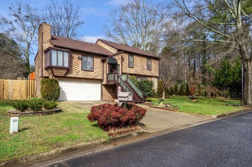 1056 Cedar Forest Ct, Stone Mountain, GA 30083-2462