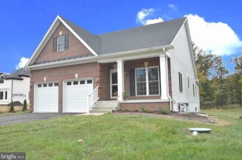 5824 Doyle Rd, Clifton, VA 20124-1307