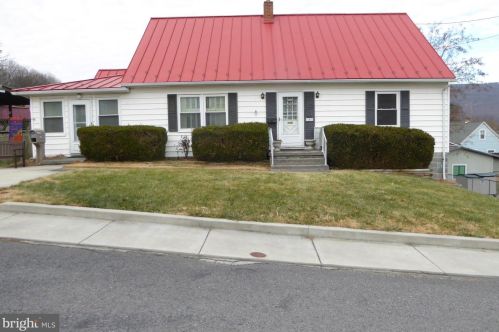155 Grafton St, Three Churches, WV 26757-1616