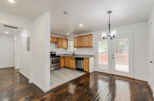 180 Glenrose Cir, Atlanta GA  30354-2376 exterior