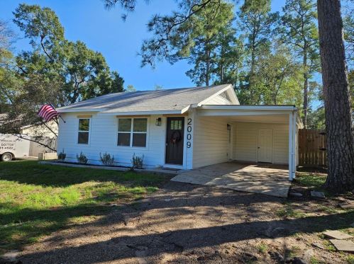 2009 White Oak Dr, Conroe TX  77304-2131 exterior
