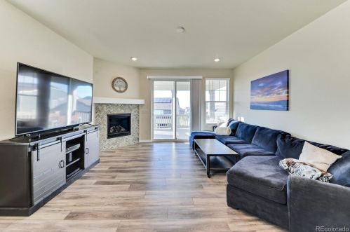 27939 Clifton Pl, Denver CO  80016 exterior