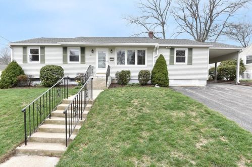 10 Princeton Ave, Coventry, RI 02816-7100